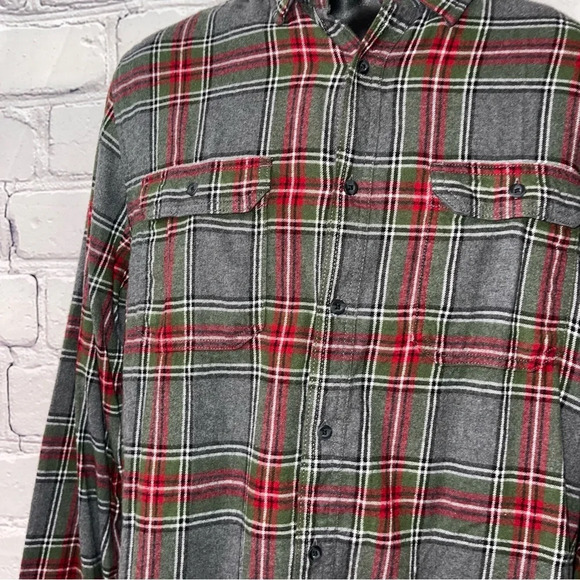 Plaid flannel men’s small - Picture 3 of 4